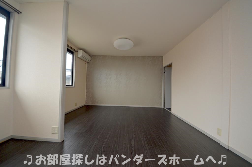 お部屋により仕様や色目等が異なります。